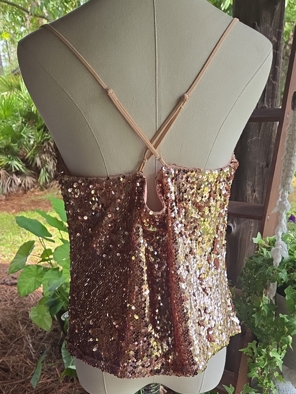 Listicle Golden Bronze Sequined Camisole Top Size Medium - Picture 5 of 9